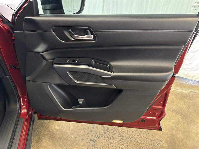 Used 2022 Nissan Pathfinder SL w/ SL Premium Package image 30