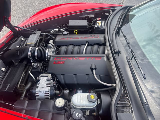 Used 2005 Chevrolet Corvette Coupe w/ Preferred Equipment Group RWD image 18
