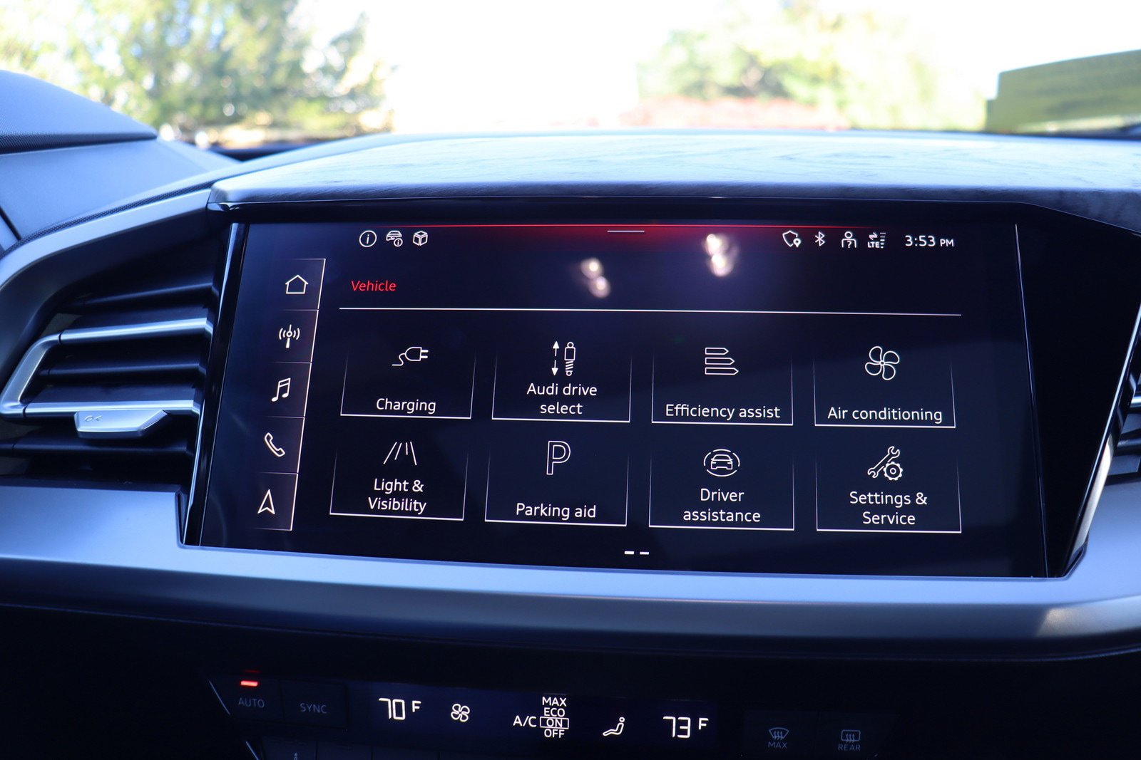 Used 2023 Audi Q4 e-tron Premium Plus w/ Premium Plus AWD/4WD image 34