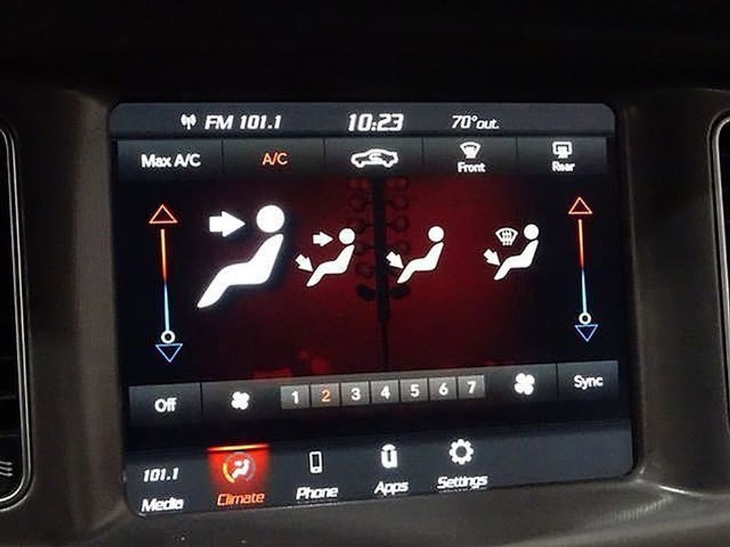 Used 2023 Dodge Charger SXT image 34