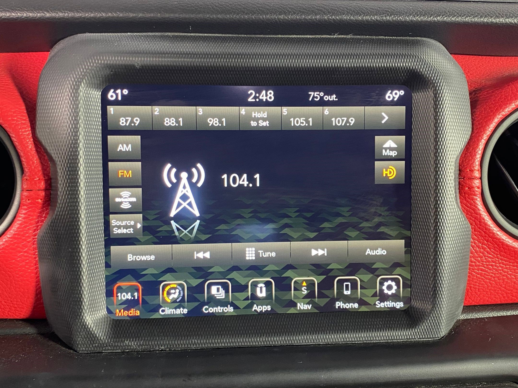 Used 2022 Jeep Wrangler Unlimited Sport w/ Sun And Sound Package image 23