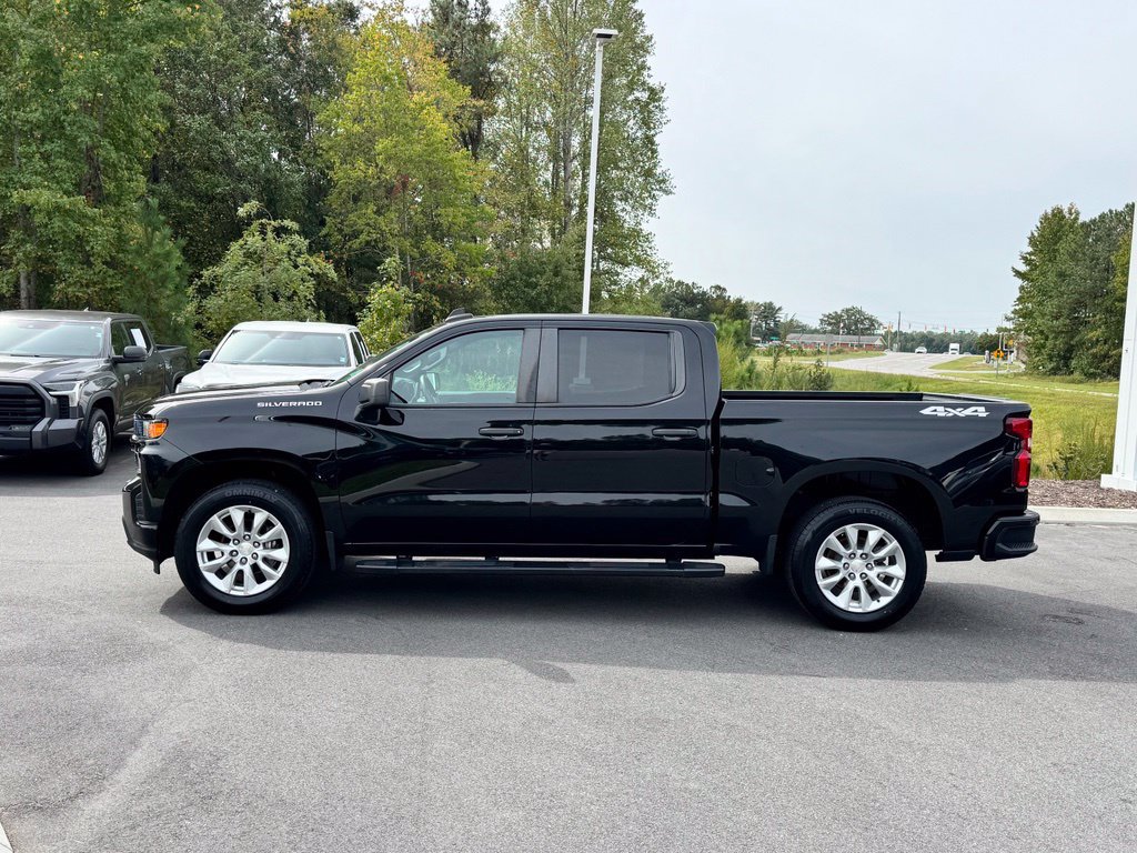 Used 2022 Chevrolet Silverado 1500 Custom AWD/4WD image 3