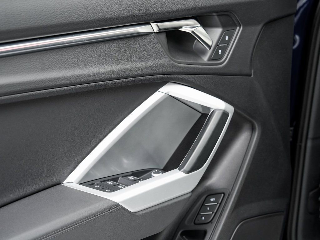 Certified 2022 Audi Q3 2.0T Premium Plus w/ Premium Plus Package AWD/4WD image 8