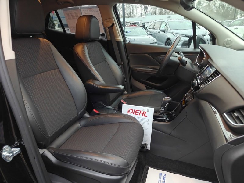 Certified 2022 Buick Encore Preferred w/ Safety Package image 19