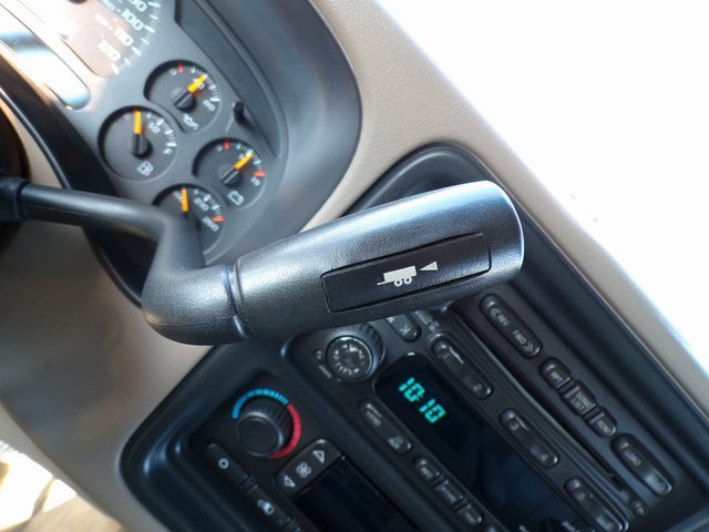 Used 2003 GMC Yukon SLT w/ 1SD Preferred Equipment Group image 19