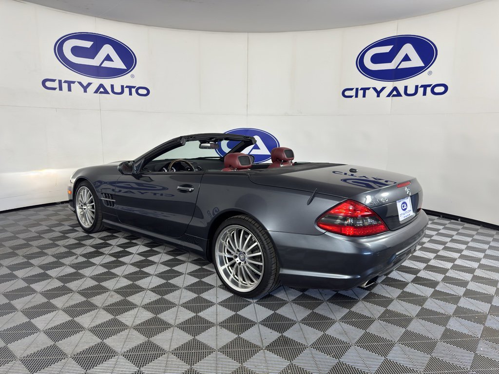 Used 2011 Mercedes-Benz SL 550 image 40