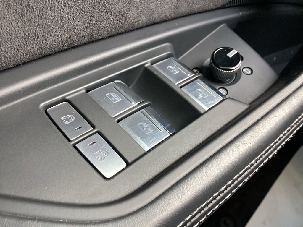 Used 2019 Audi e-tron Prestige w/ Prestige Package image 22