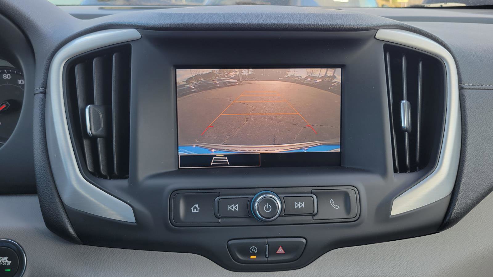 Used 2023 GMC Terrain SLE image 30