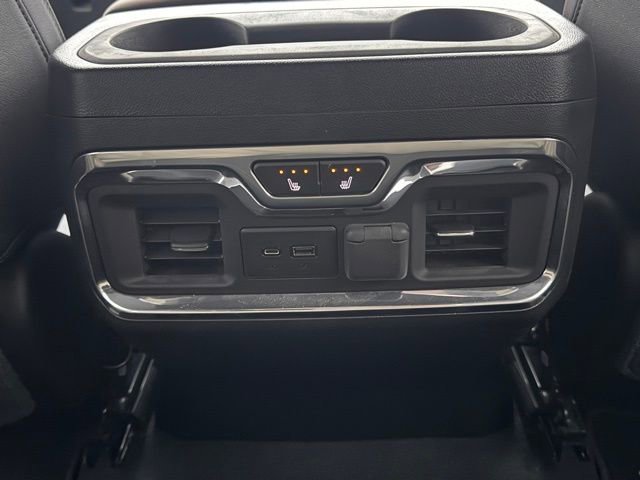 Used 2023 Chevrolet Silverado 3500 High Country w/ Z71 Off-Road Package image 27