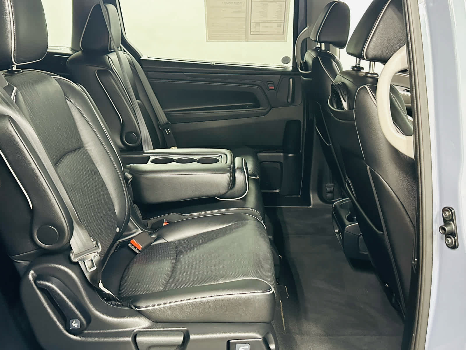 Used 2023 Honda Odyssey Elite image 24