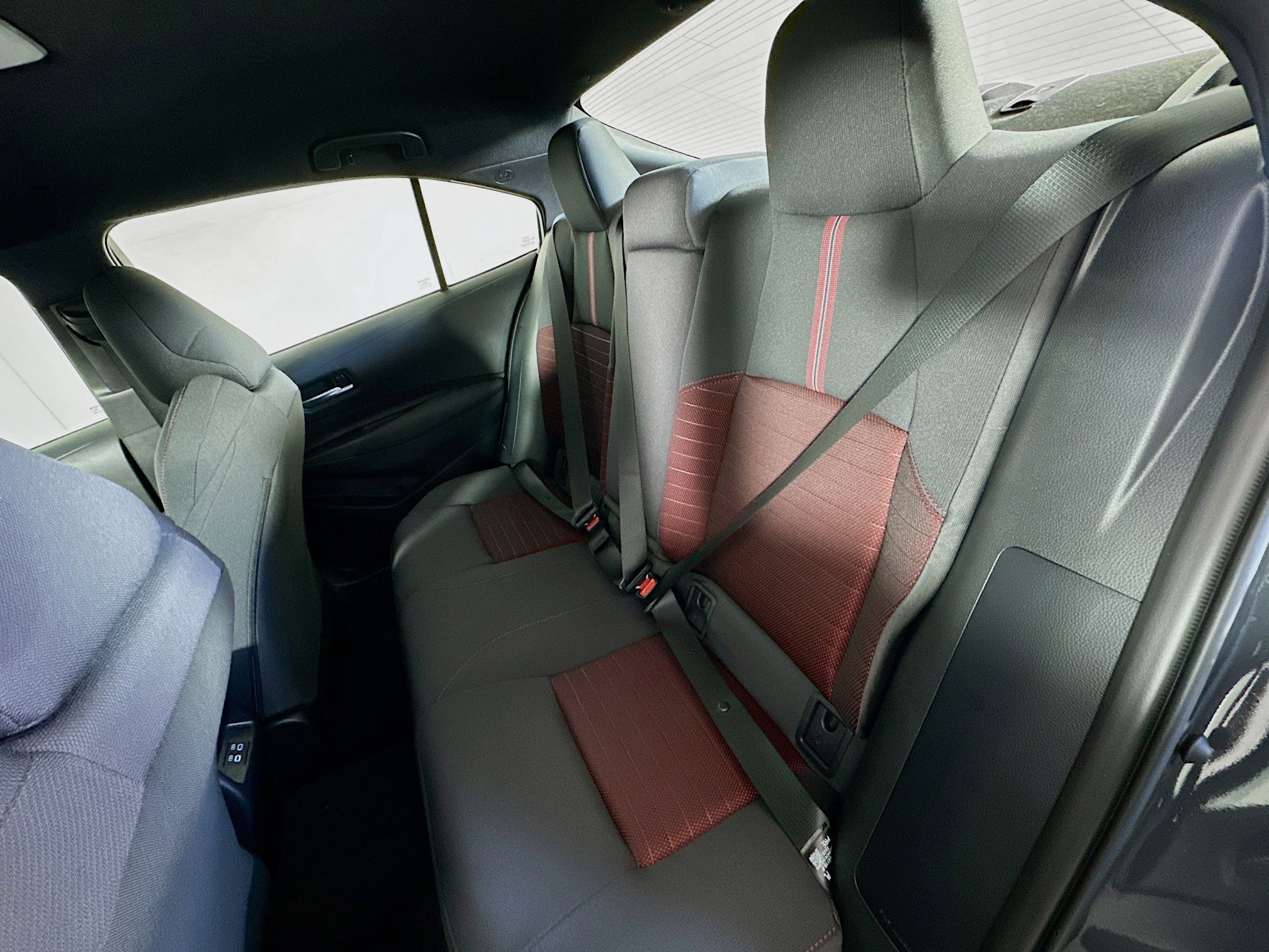 Used 2026 Toyota Corolla SE image 25