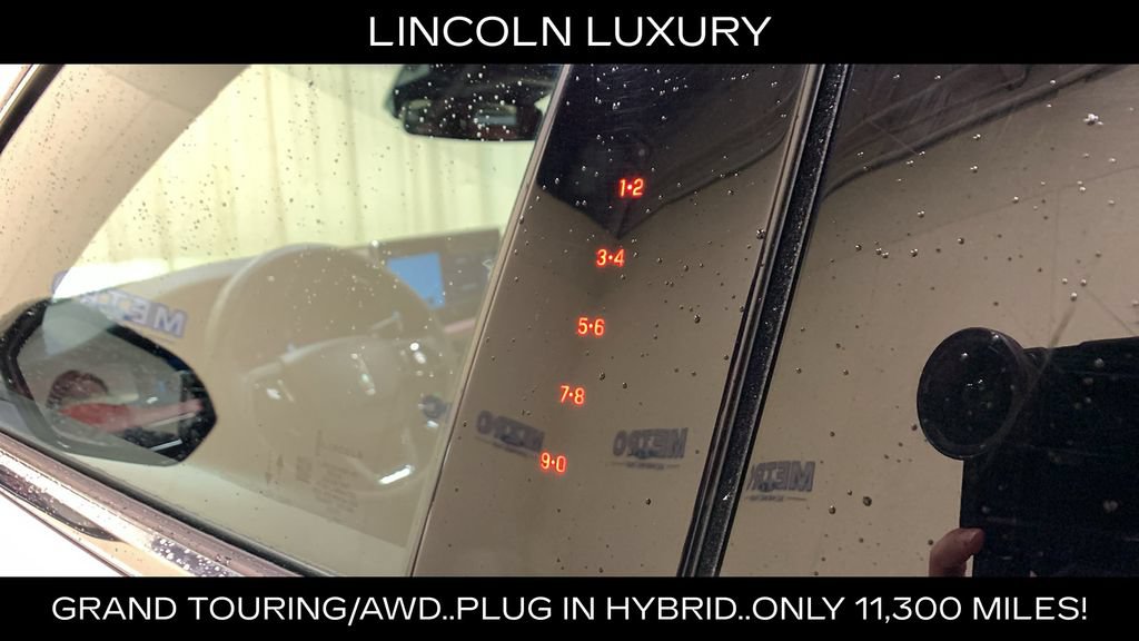 Used 2025 Lincoln Corsair Grand Touring w/ Towing Package AWD/4WD image 25