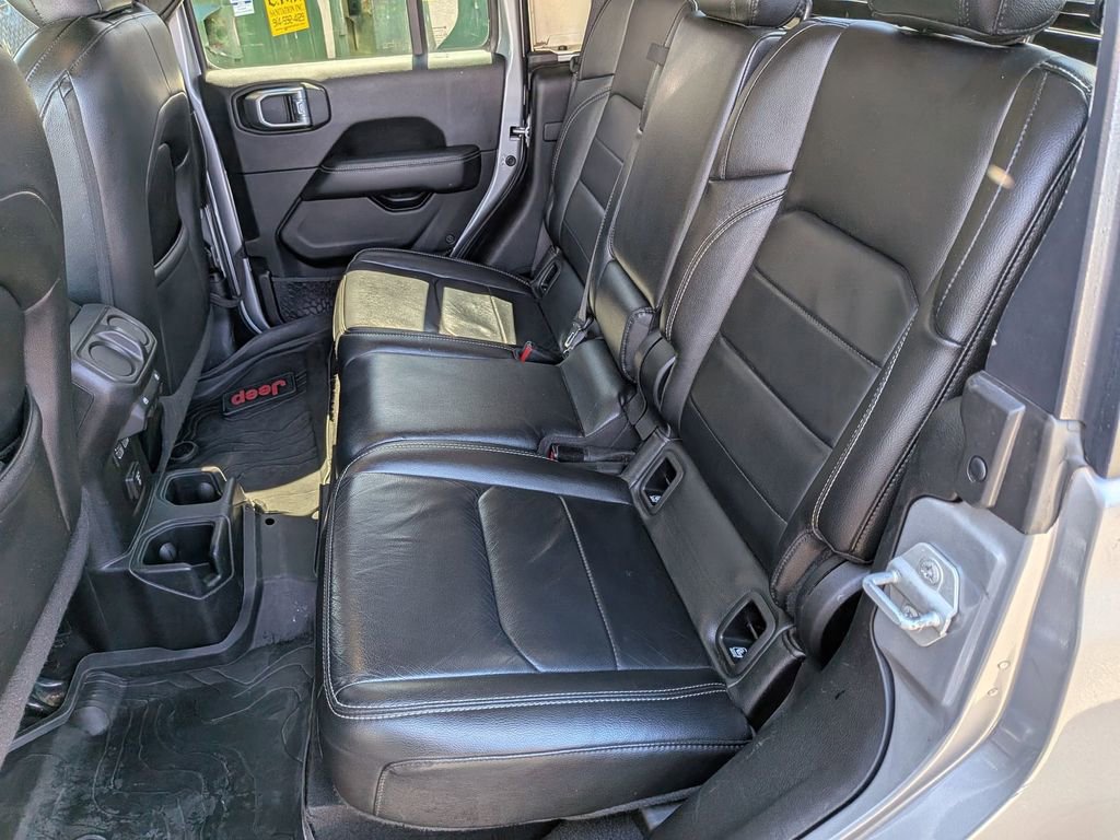 Used 2020 Jeep Gladiator Overland AWD/4WD image 21