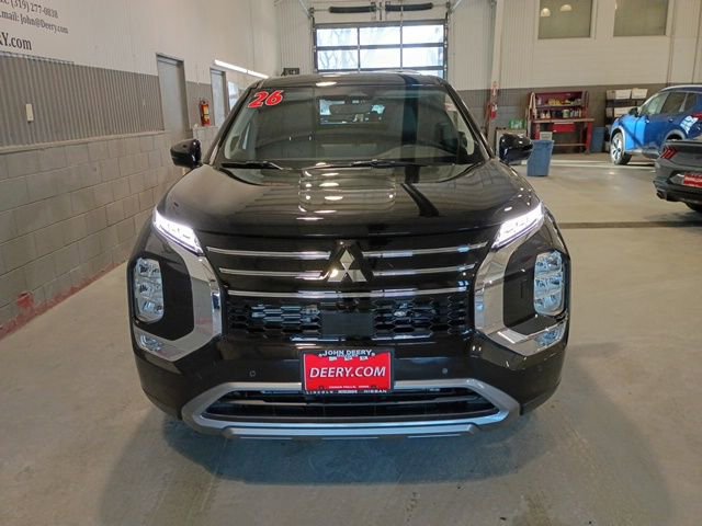 New 2026 Mitsubishi Outlander SE image 7