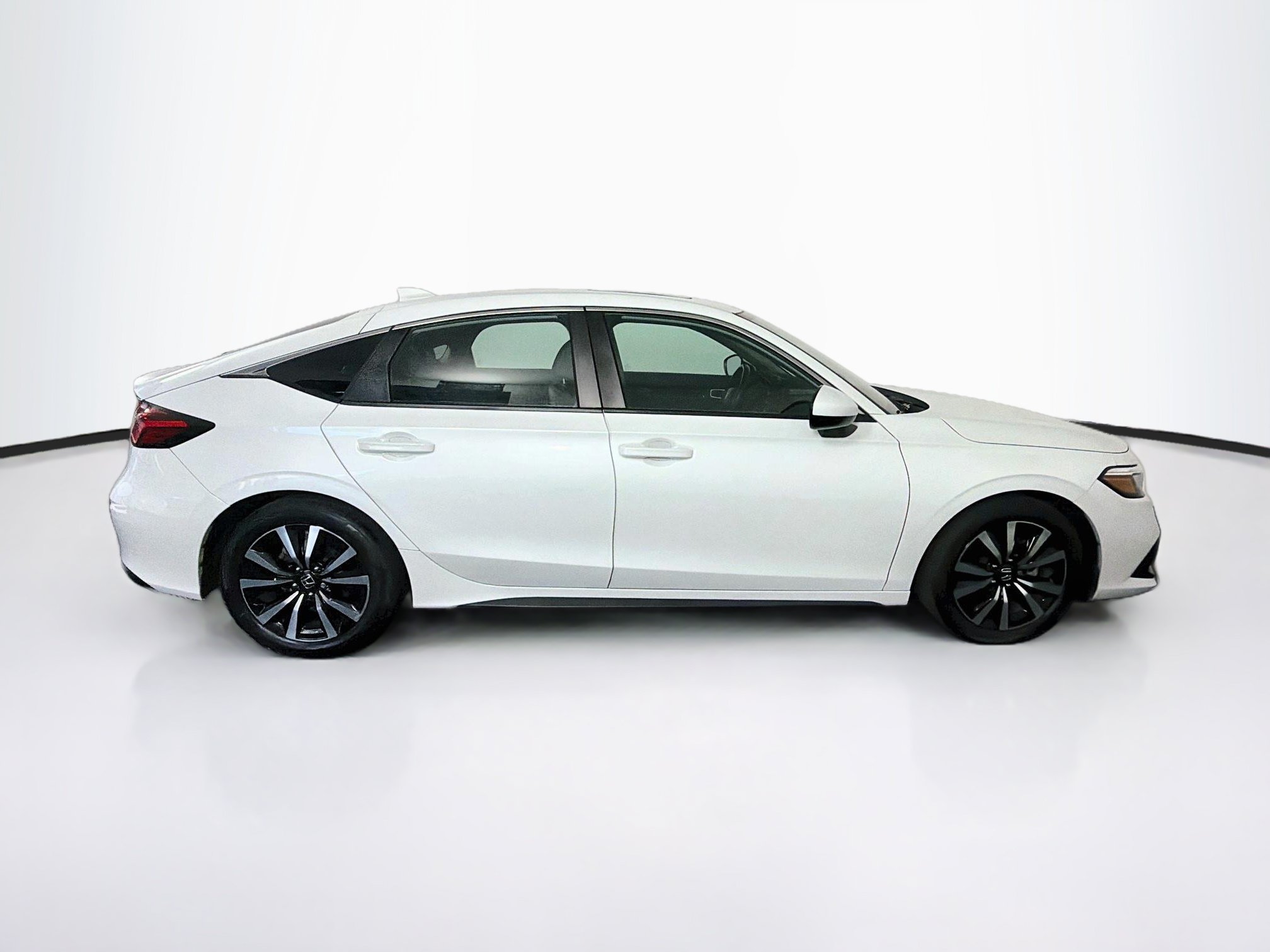Used 2024 Honda Civic EX-L image 10