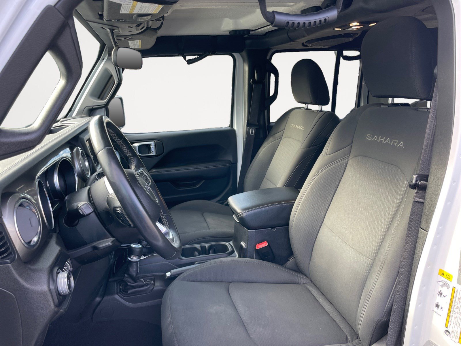 Used 2019 Jeep Wrangler Unlimited Sahara AWD/4WD image 10