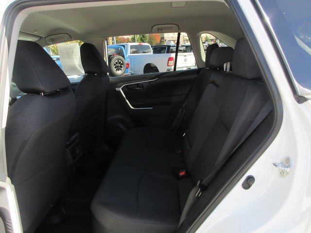 Used 2024 Toyota RAV4 LE image 17