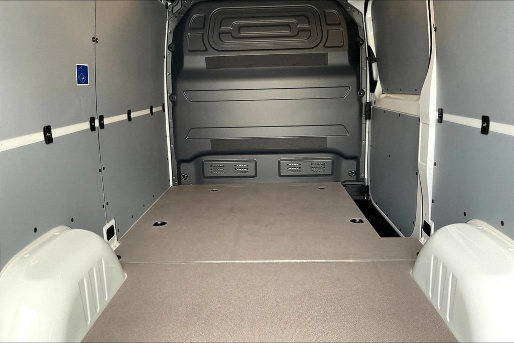 New 2026 Mercedes-Benz Sprinter 2500 image 9