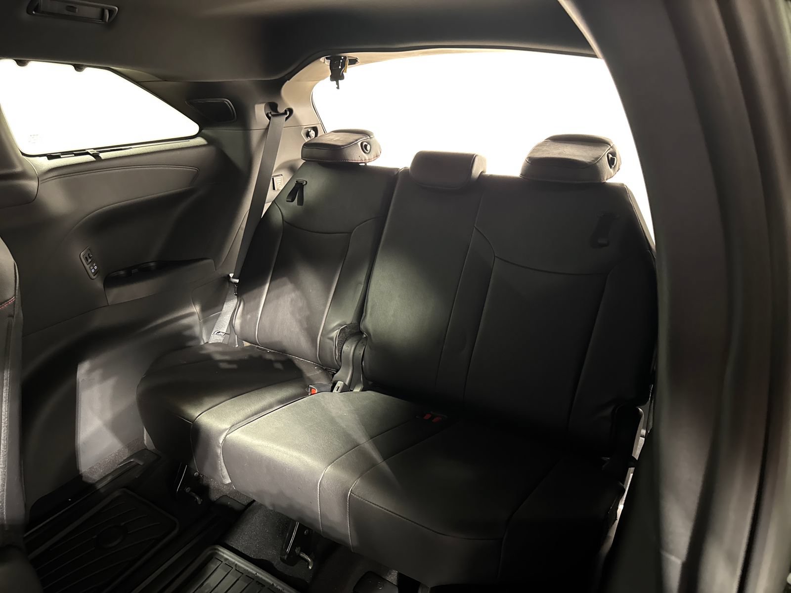 Used 2025 Toyota Sienna XSE w/ XSE Premium Package AWD/4WD image 35
