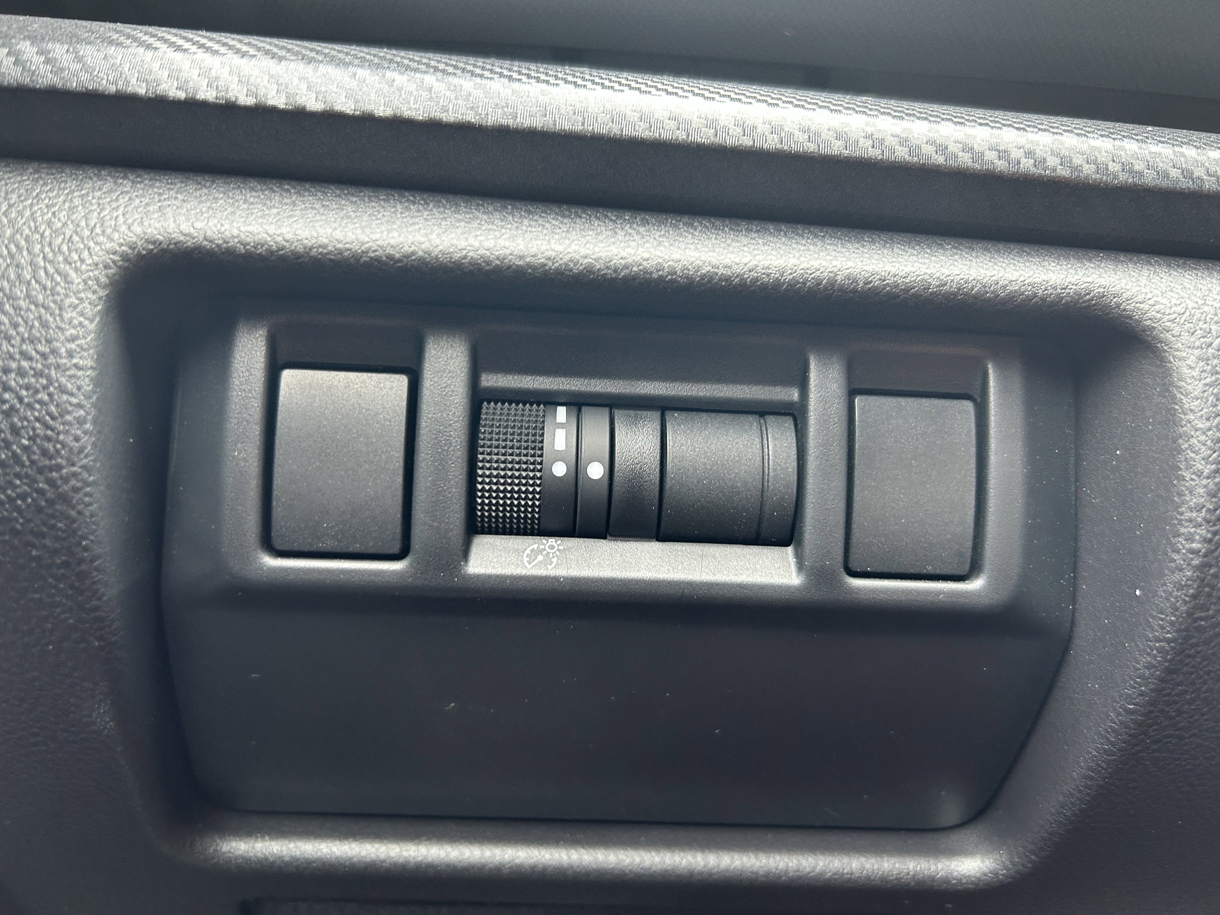 Used 2025 Subaru Crosstrek 2.5i Sport image 18