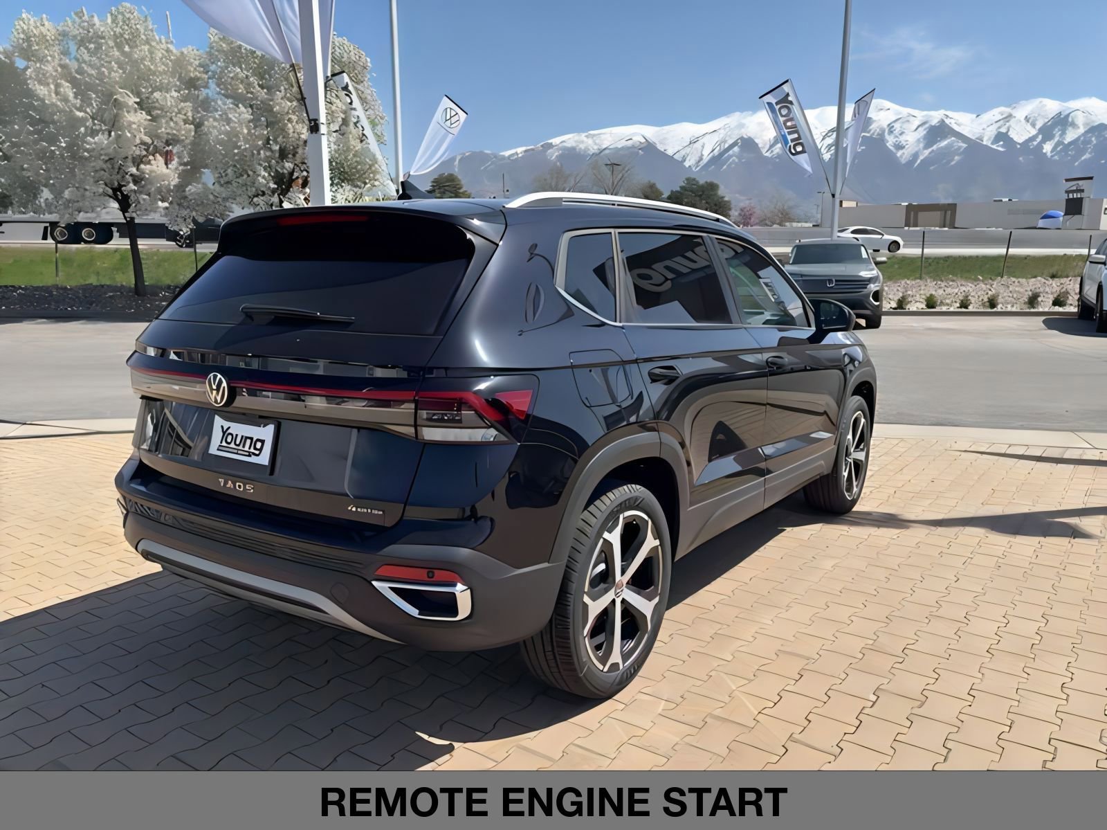 New 2025 Volkswagen Taos SEL image 4