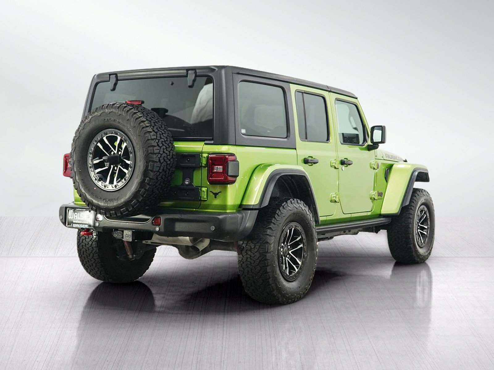 Used 2025 Jeep Wrangler Unlimited Rubicon w/ XTREMEE 35" Tire Package AWD/4WD image 5