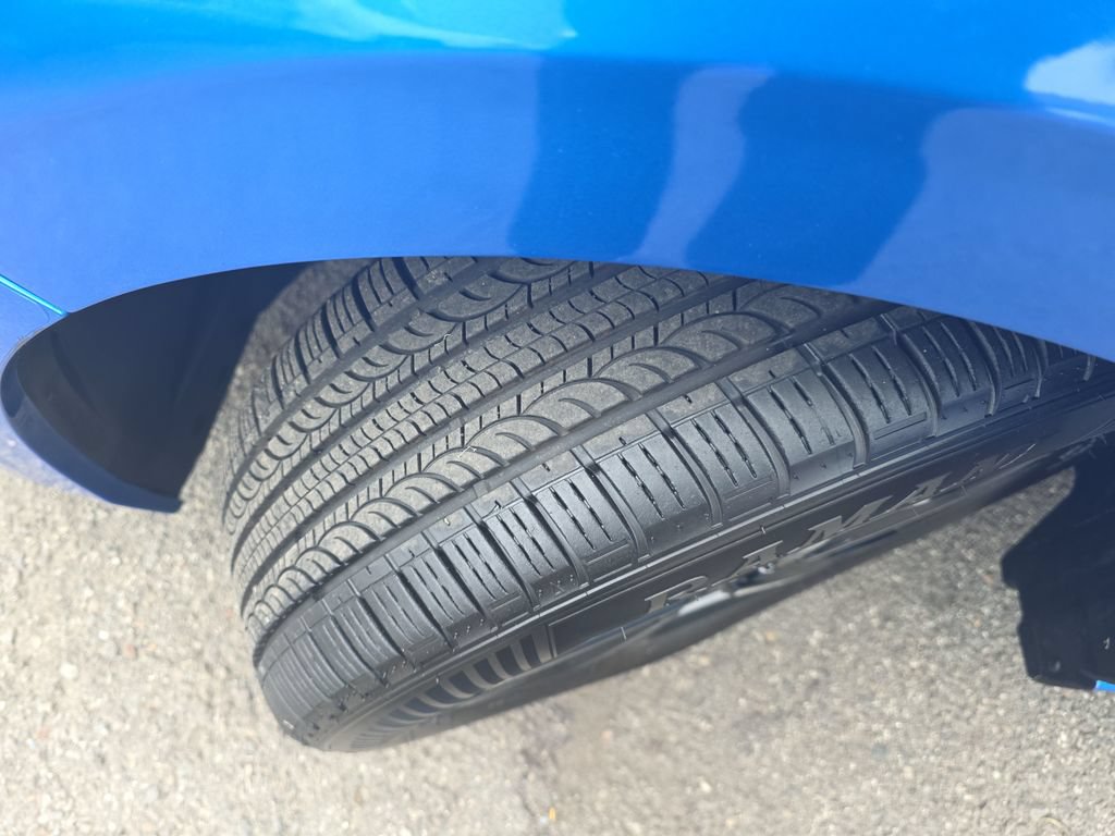 Used 2024 Nissan Sentra SV FWD image 25