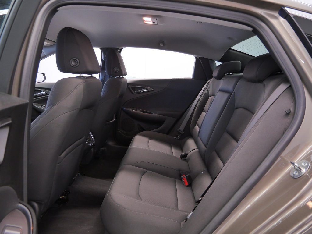 Used 2020 Chevrolet Malibu LT FWD image 14