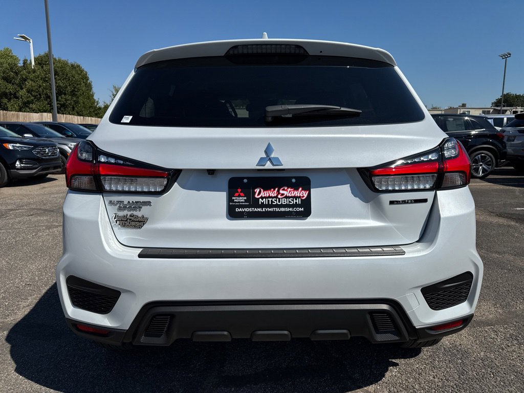 New 2027 Mitsubishi Outlander Sport LE FWD image 5