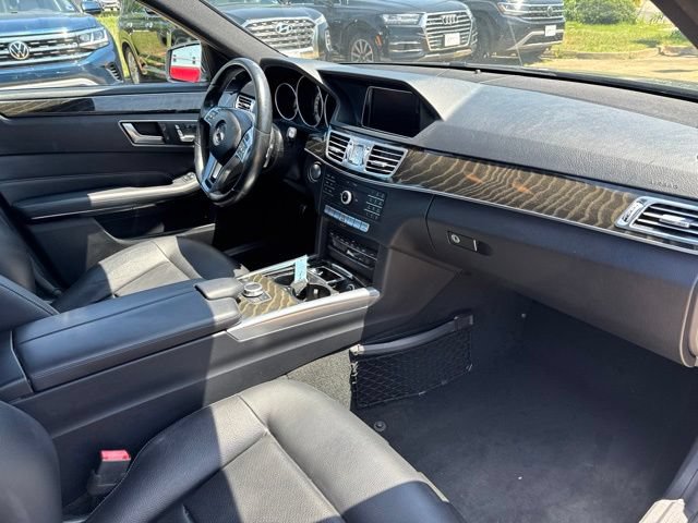 Used 2016 Mercedes-Benz E 350 4MATIC Sedan w/ Premium Package image 14