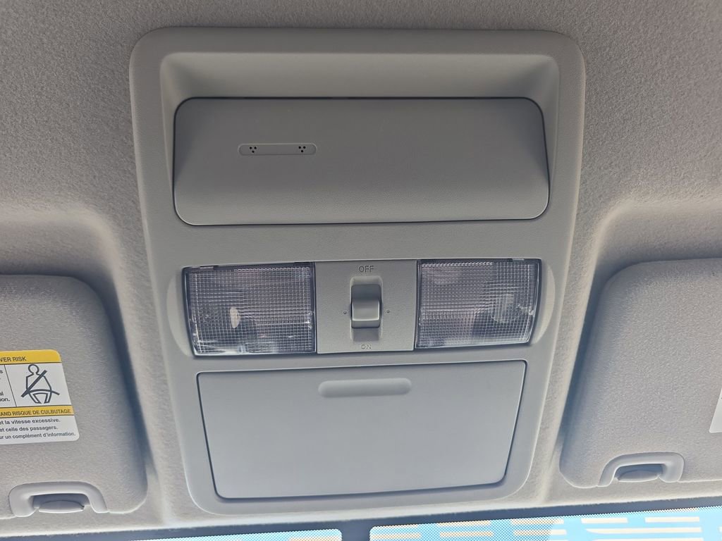 Used 2018 Nissan Frontier SV image 30