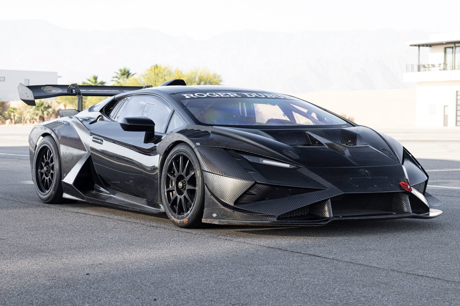 Used 2022 Lamborghini Huracan EVO RWD image 3