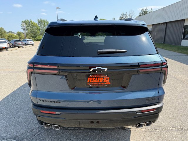 New 2026 Chevrolet Traverse LT w/ Midnight/Sport Edition image 6
