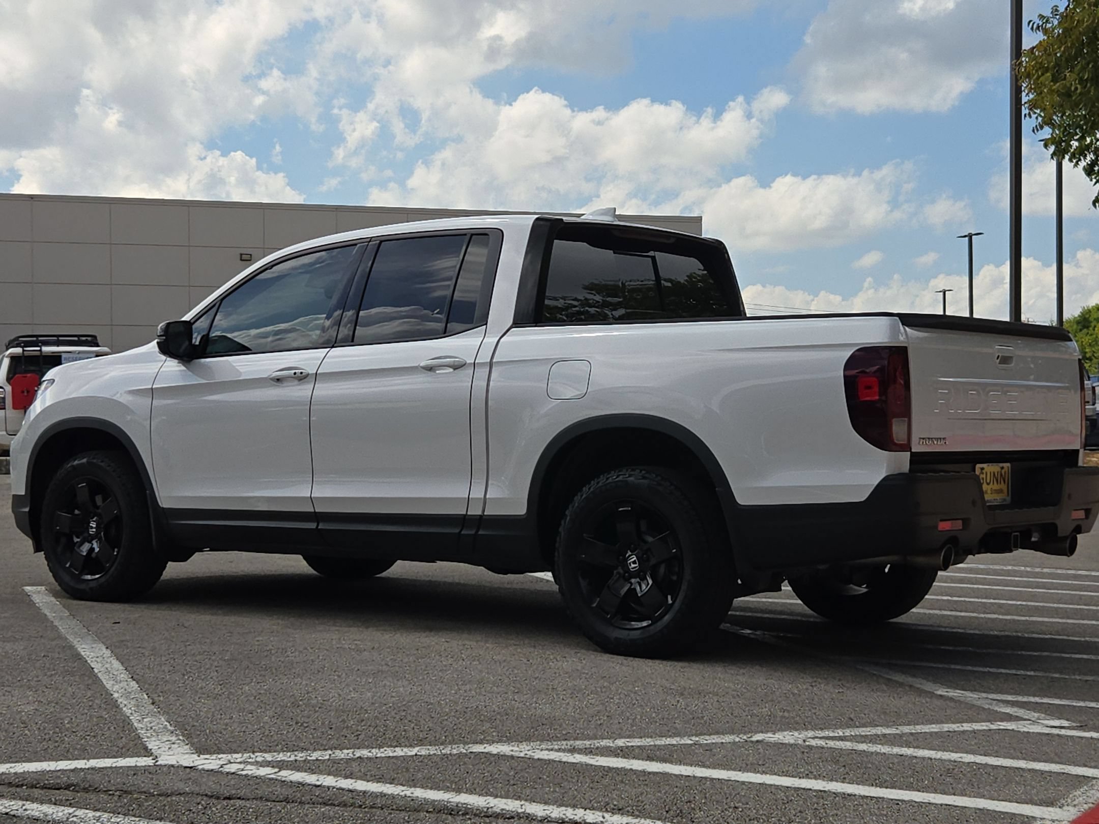 Used 2024 Honda Ridgeline Black Edition image 5