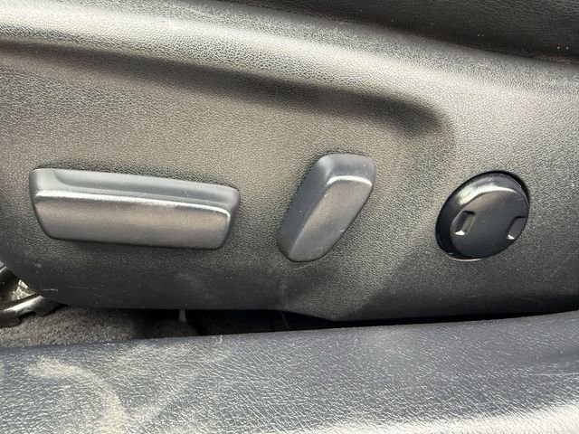 Used 2015 Toyota Camry XSE image 19