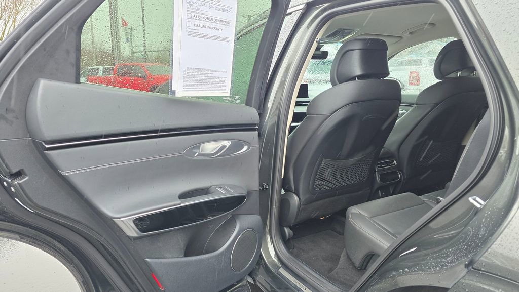 Used 2025 Genesis GV70 2.5T image 50