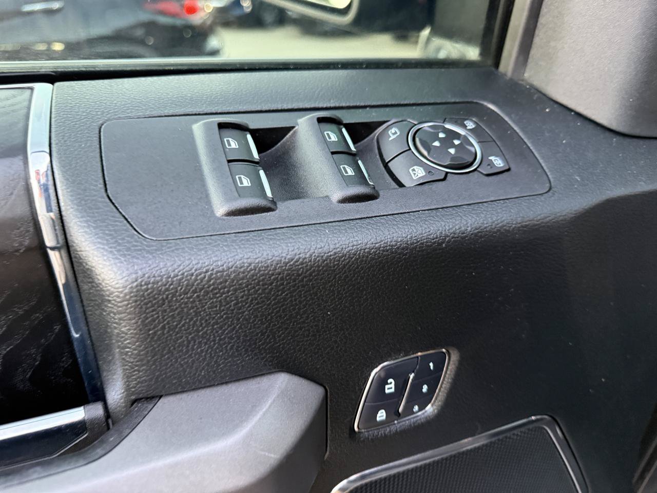 Used 2018 Ford F150 Platinum w/ Equipment Group 701A Luxury AWD/4WD image 20