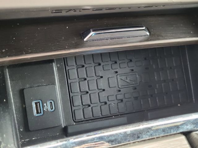 Used 2024 Ford Expedition Limited image 29
