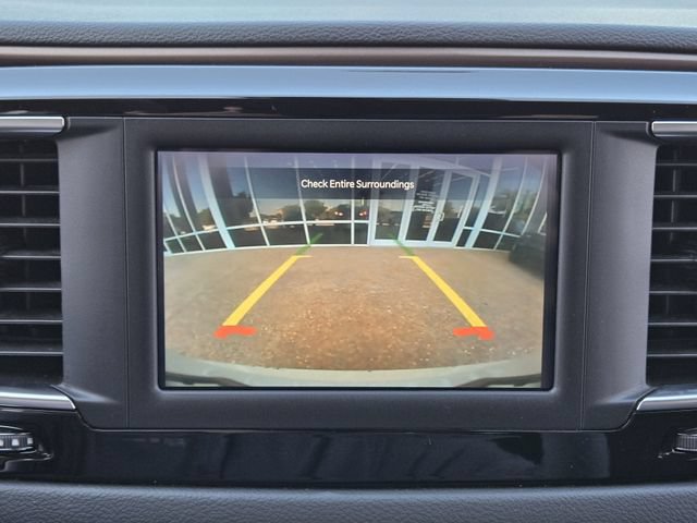 Certified 2023 Chrysler Voyager LX FWD image 18
