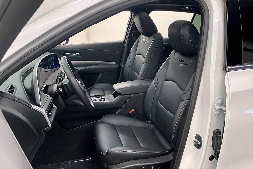 Used 2024 Cadillac XT4 Premium Luxury image 21