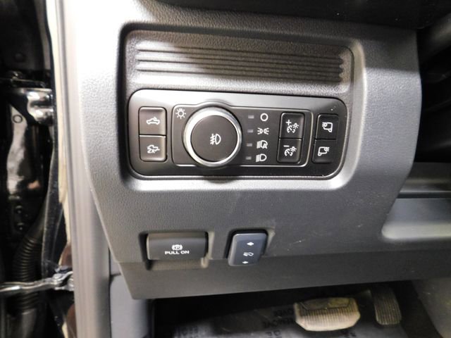 New 2026 Ford F250 Lariat w/ Black Appearance Package image 17
