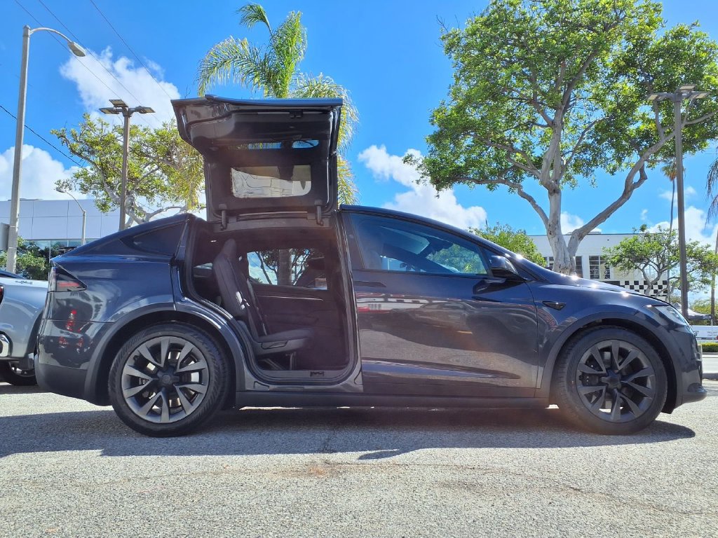 Used 2024 Tesla Model X AWD/4WD image 20