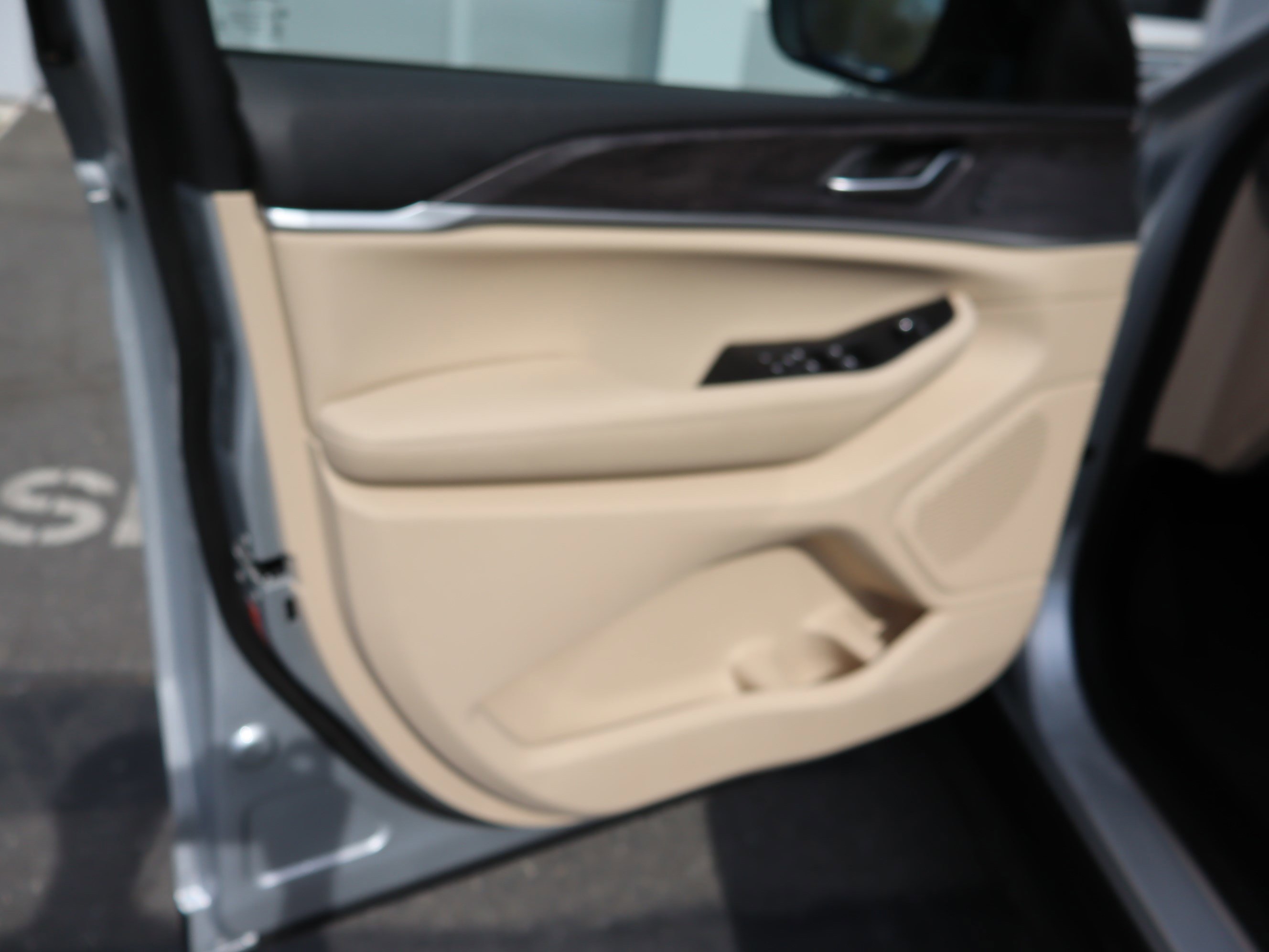 Used 2023 Jeep Grand Cherokee L Limited image 15