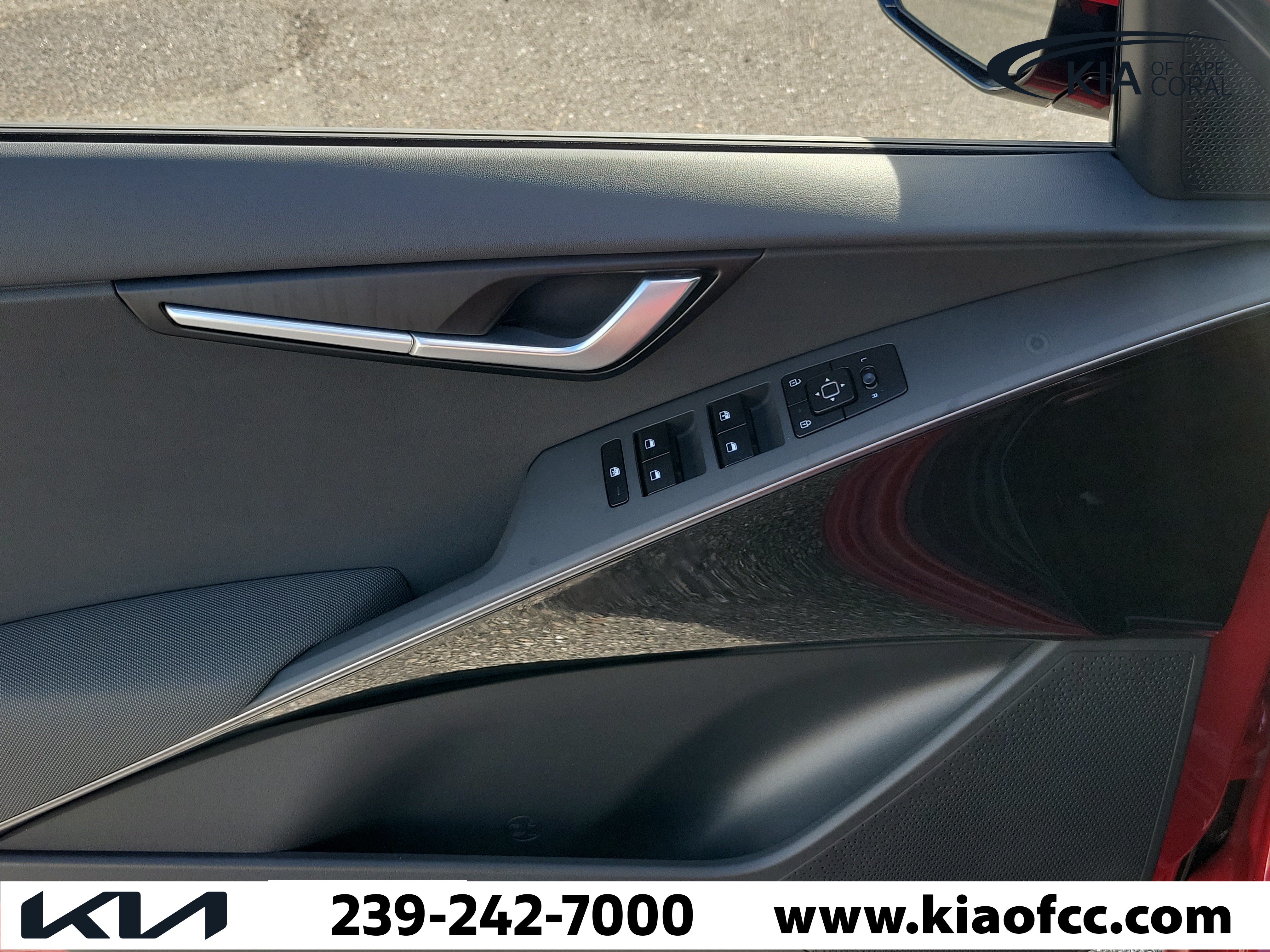 New 2026 Kia Niro Wind FWD image 24