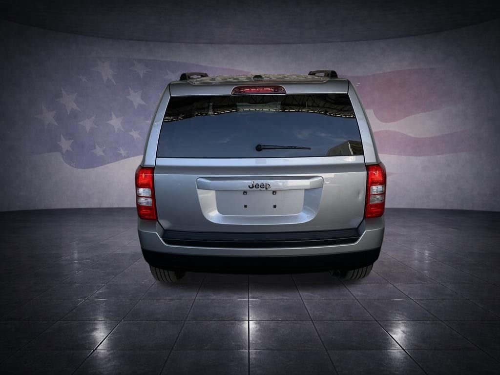 Used 2016 Jeep Patriot Sport w/ Power Value Group image 4