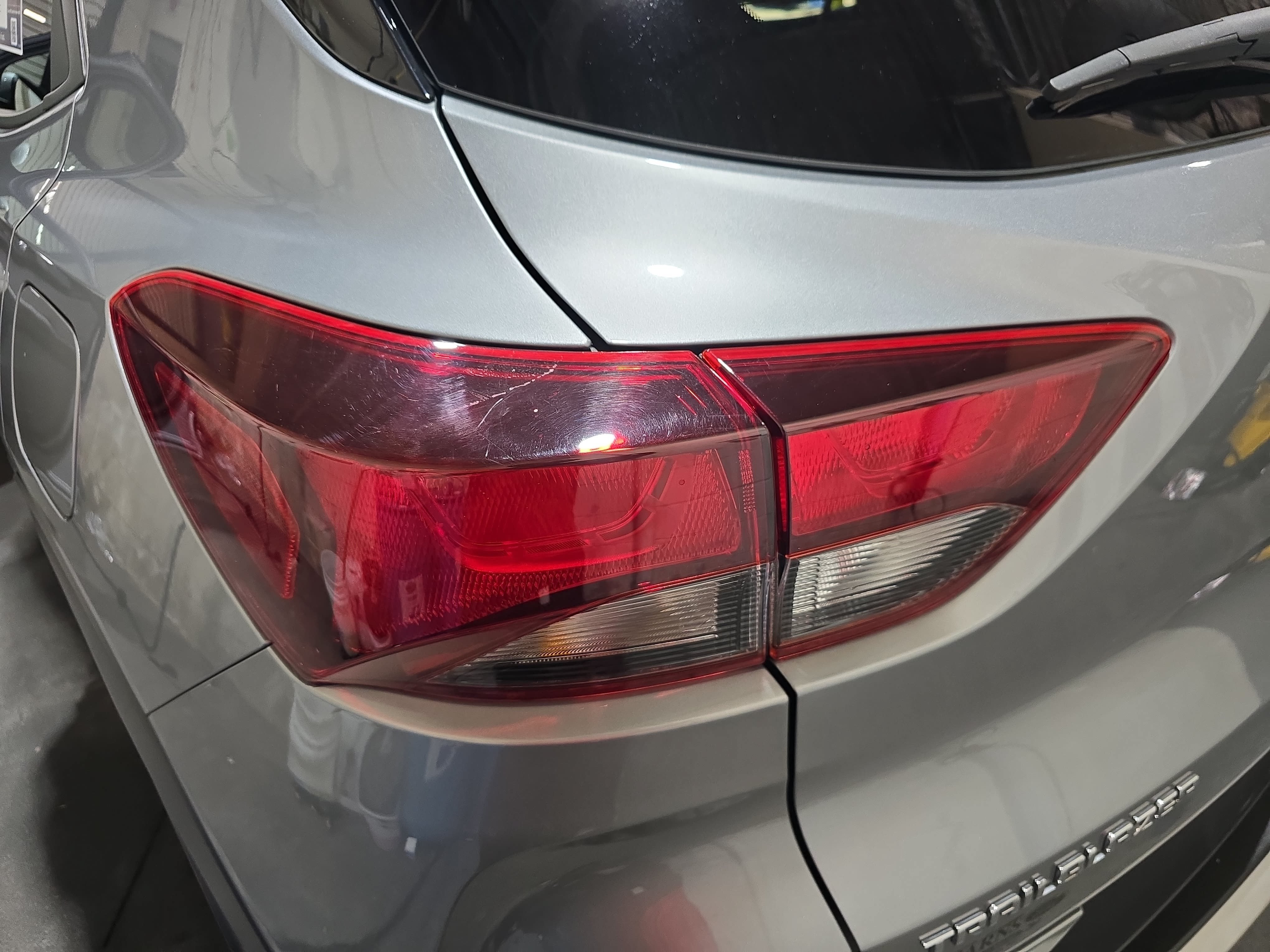 Used 2023 Chevrolet TrailBlazer LT FWD image 32