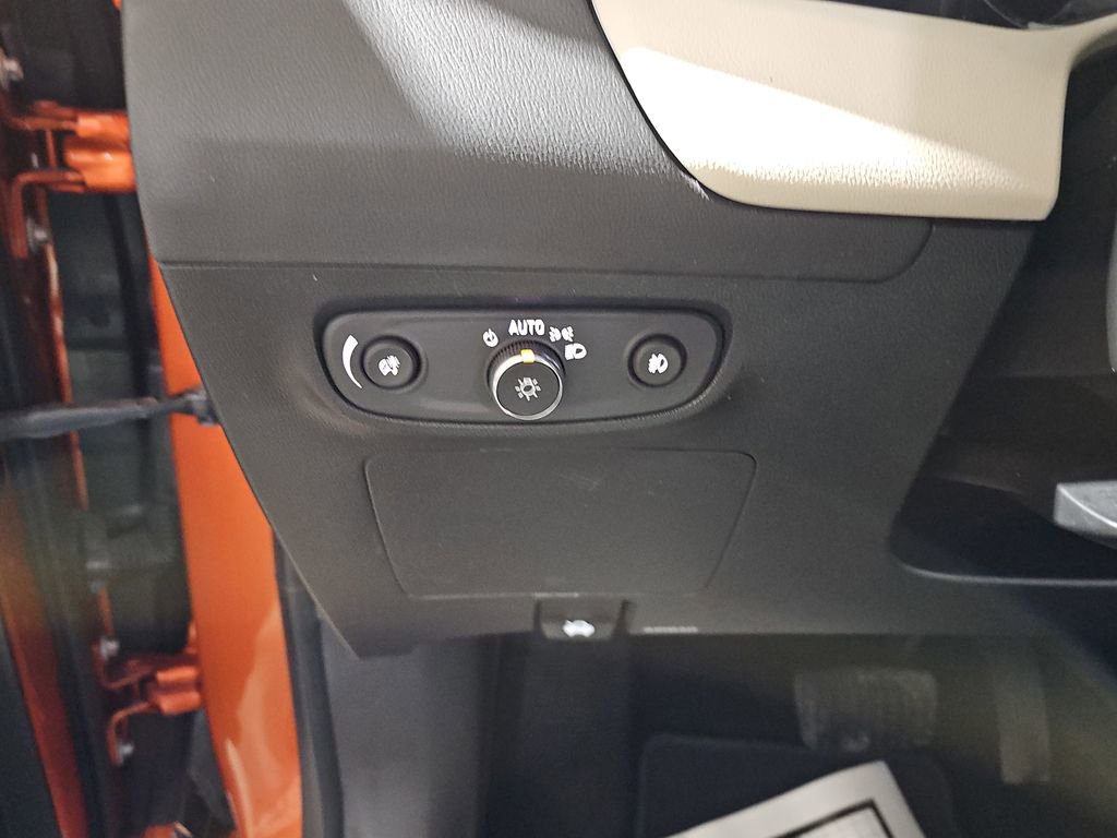 Certified 2023 Buick Encore GX Preferred w/ Cold Weather Comfort Package image 30