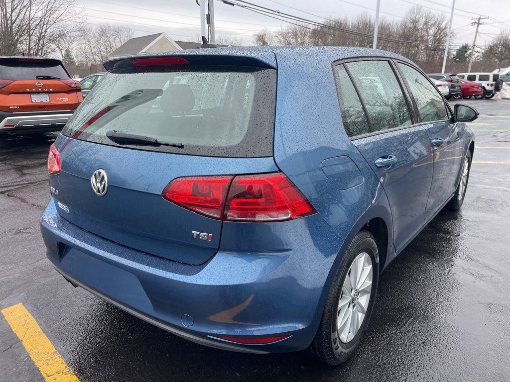 Used 2017 Volkswagen Golf S image 5
