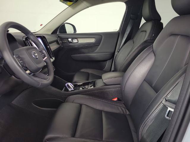 Used 2024 Volvo XC40 B5 Plus AWD/4WD image 19