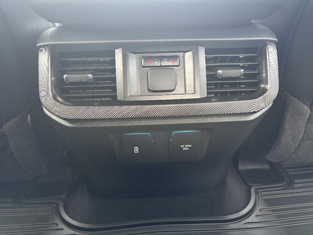 Used 2023 Ford F150 Platinum w/ Max Trailer Tow Package image 41